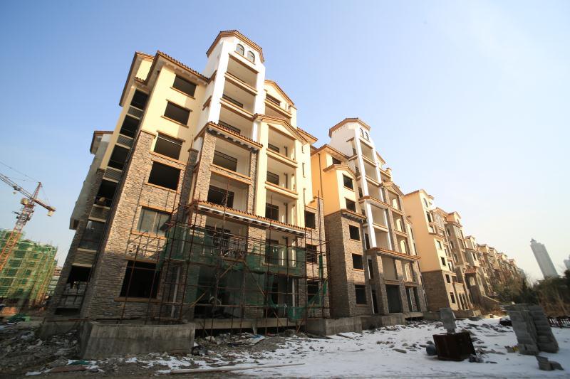 安庆市华中东路507号杭派·艳澜香堤6号楼601室住宅拍卖公告